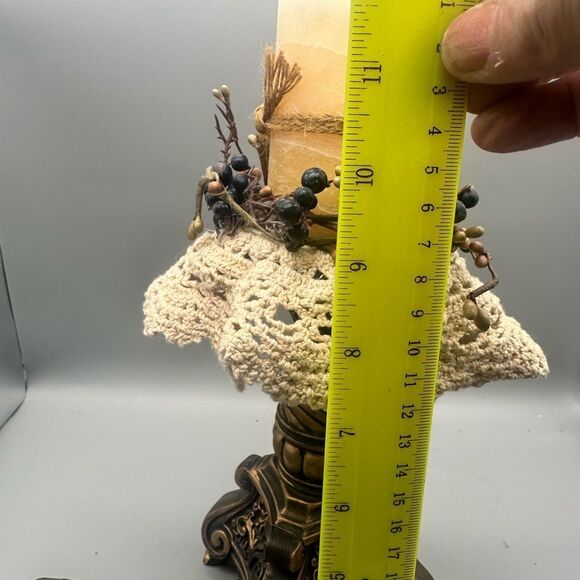 Primitive candlestick with lace dollie, 2 ceramic quail decor - Picture 15 of 15